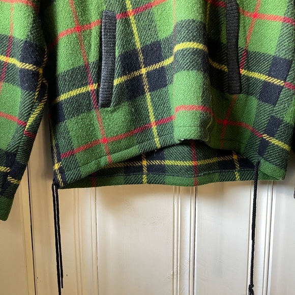 Vtg Woolrich plaid heavy wool pullover - Picture 4 of 4